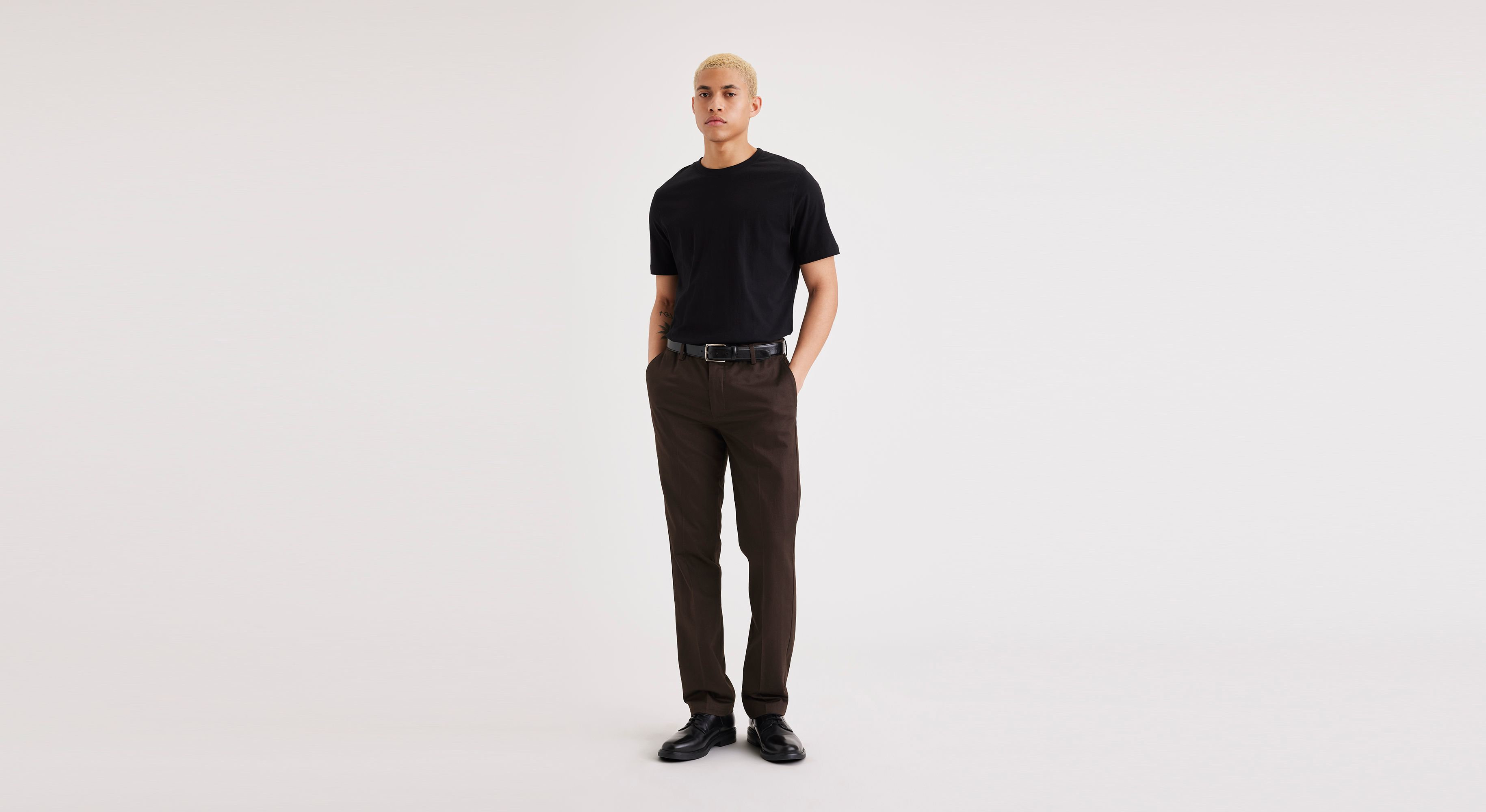 Signature Iron Free Khakis, Slim Fit with Stain Defender®