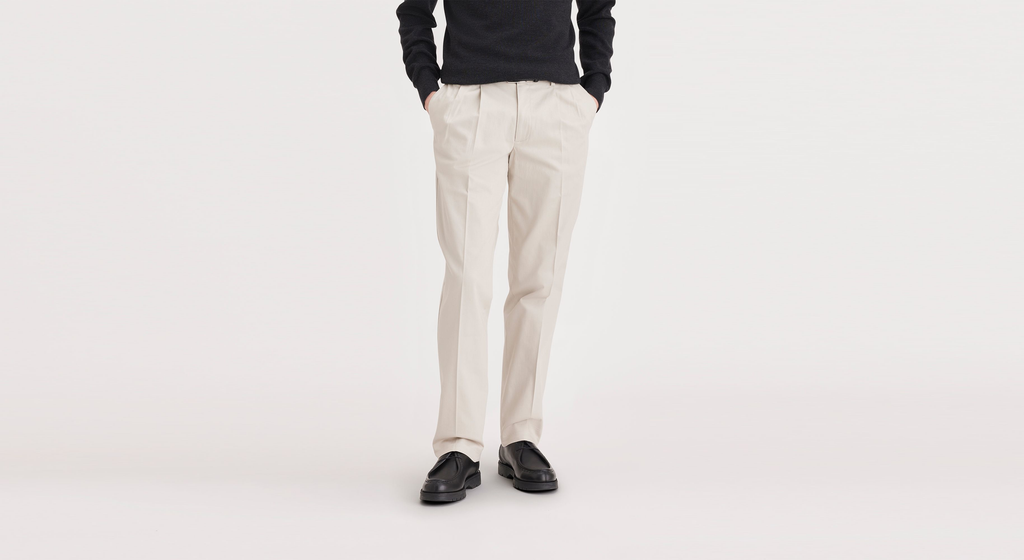 Signature Khakis, Pleated, Classic Fit (Big and Tall)