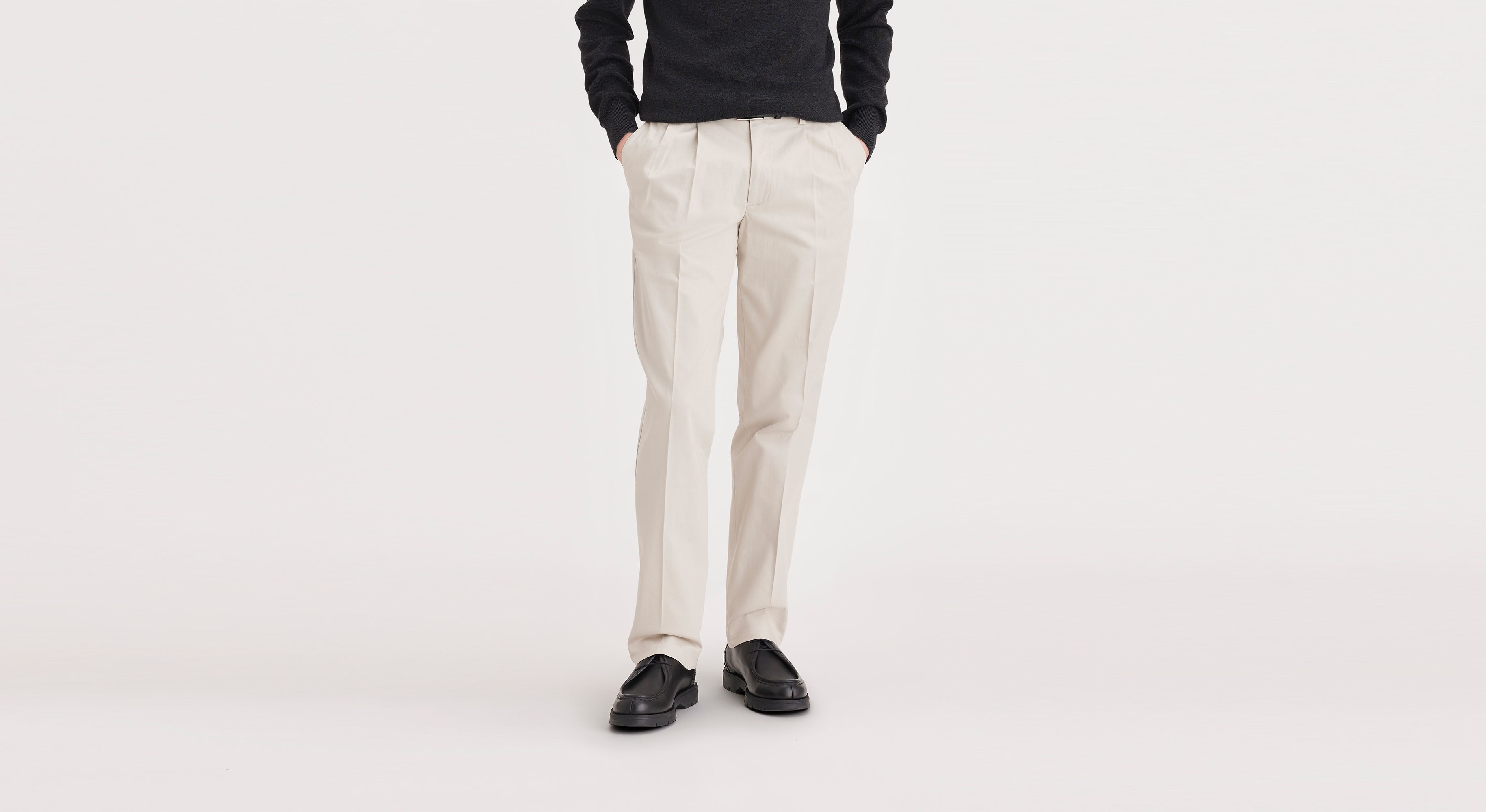 Signature Khakis, Pleated, Classic Fit (Big and Tall)