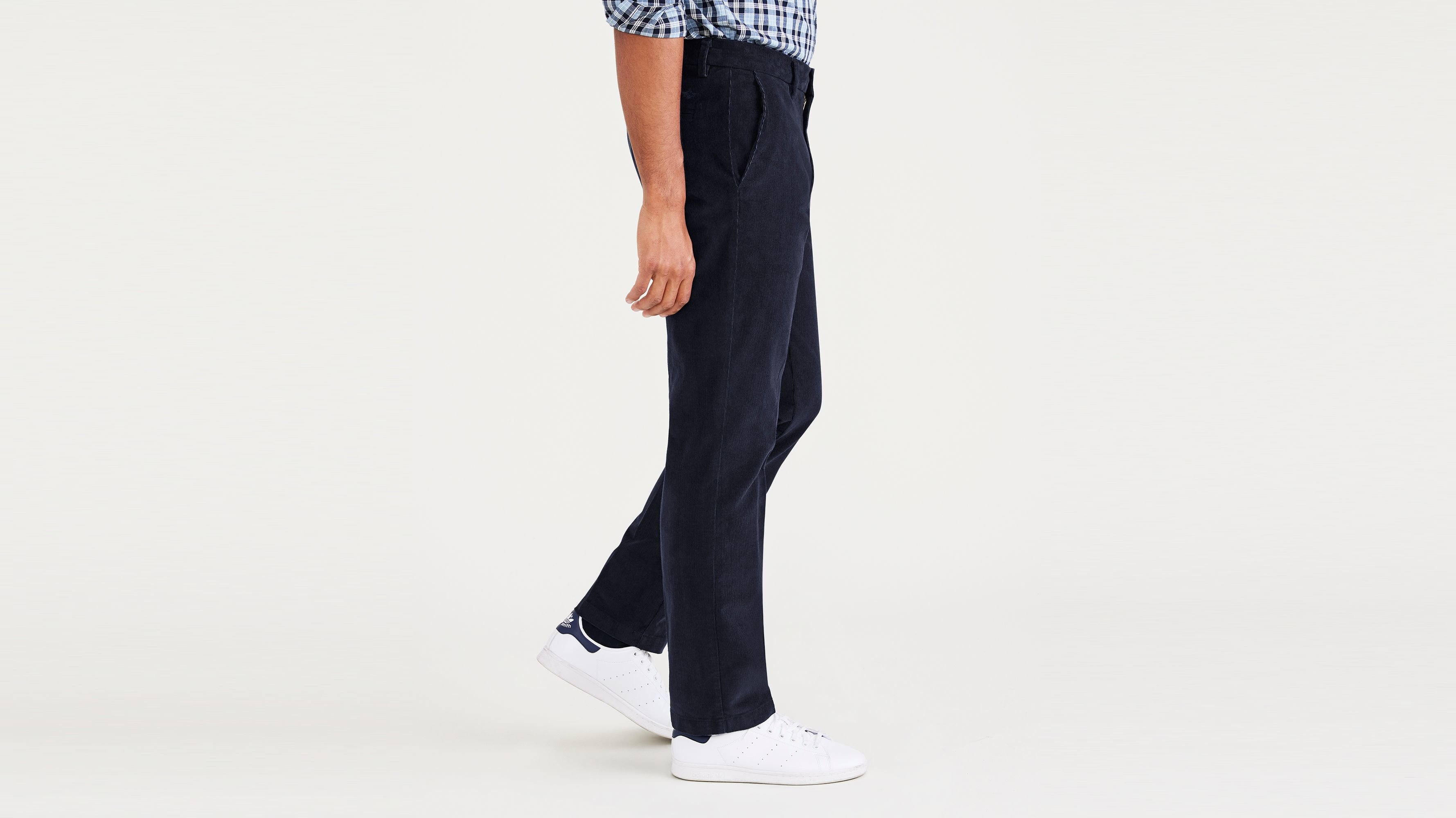 Signature Khakis, Straight Fit
