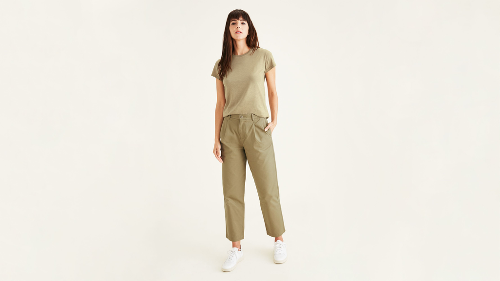 Original Khakis, Pleated, High Waisted Tapered Fit