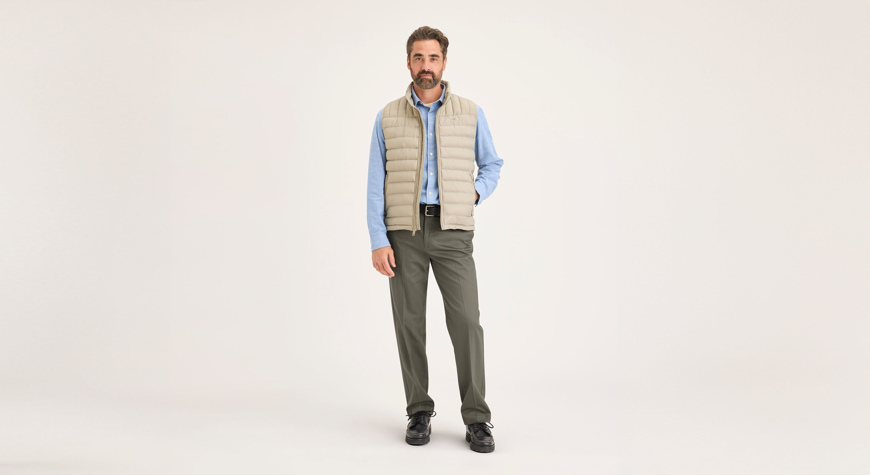 Signature Iron Free Khakis, Straight Fit with Stain Defender®