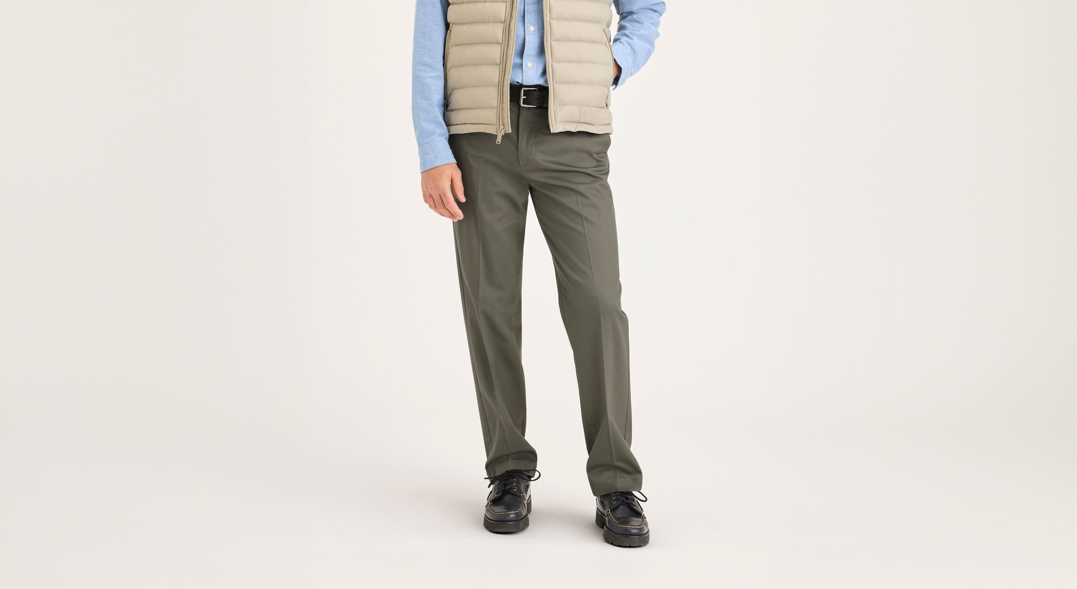 Signature Iron Free Khakis, Straight Fit with Stain Defender®